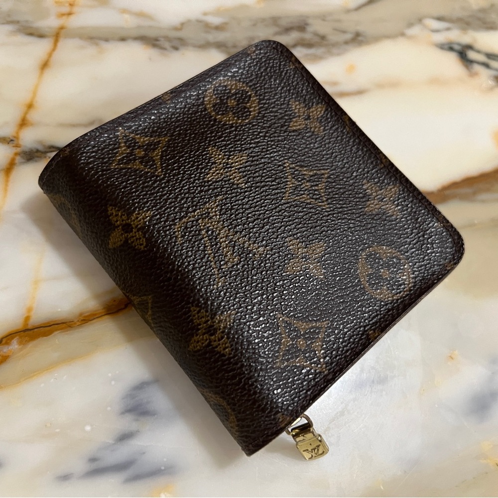 Louis Vuitton Monogram Compact Zip Bifold Wallet - Picture 5 of 7